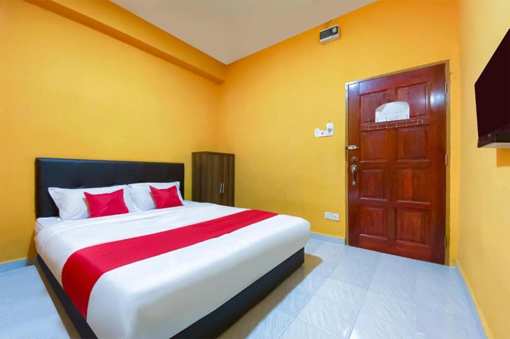 Coop Hotel Kangar Esterno foto